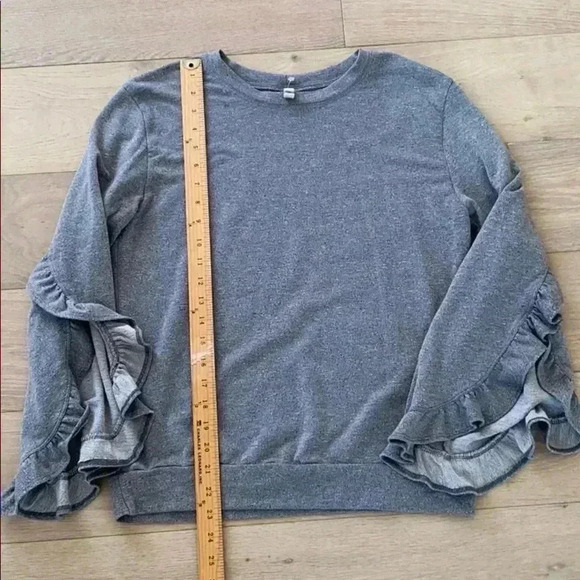 Elan Ruffle Sleeve Sweatshirt Grey Small - Picture 4 of 5